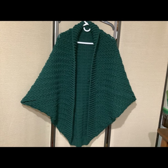 Crocheted cocoon sweater.                     100% acrylic, 100% handmade - Picture 9 of 16